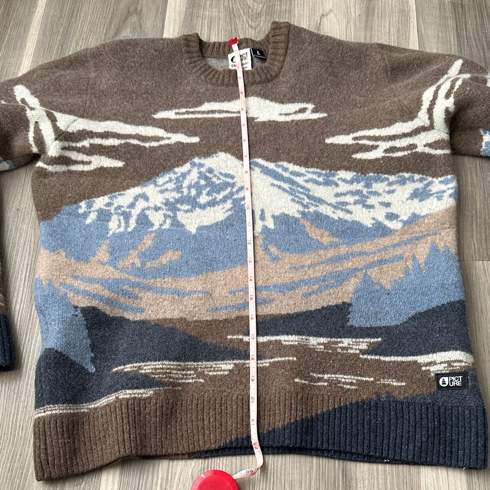 Scenic Mountain Crewneck Sweater - Brown & Blue - Picture 14 of 14